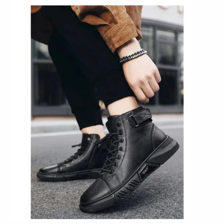 LEON | BLACK LEATHER SNEAKERS